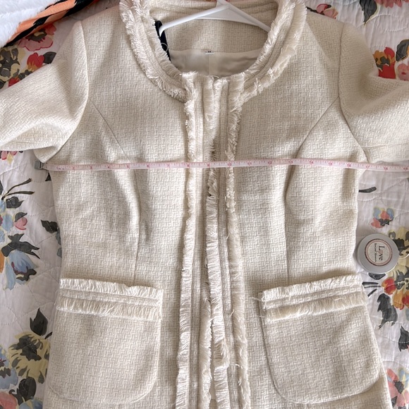 Ivory Jacket - Picture 5 of 6